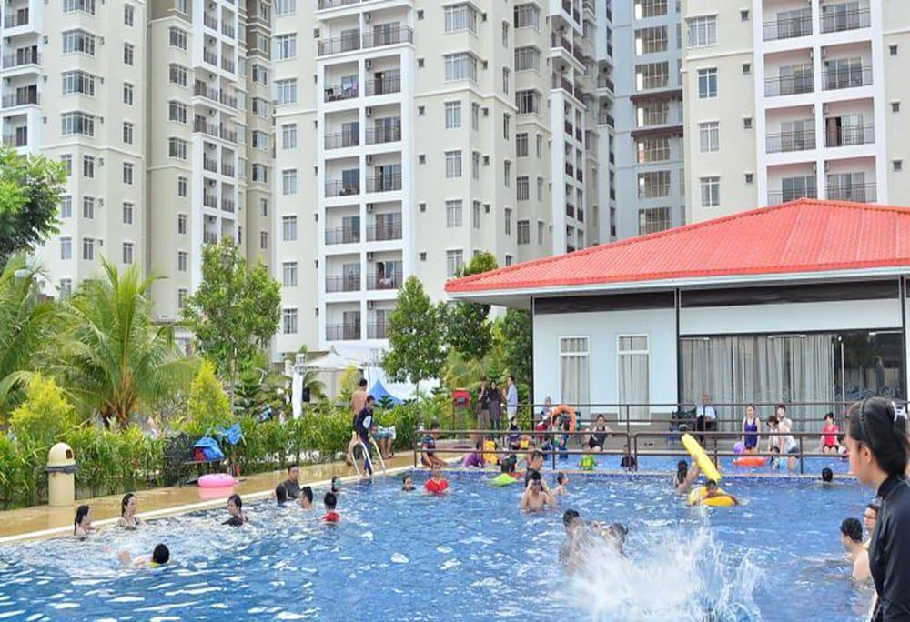 Bayou Lagoon Park Resort Malacca Exteriör bild
