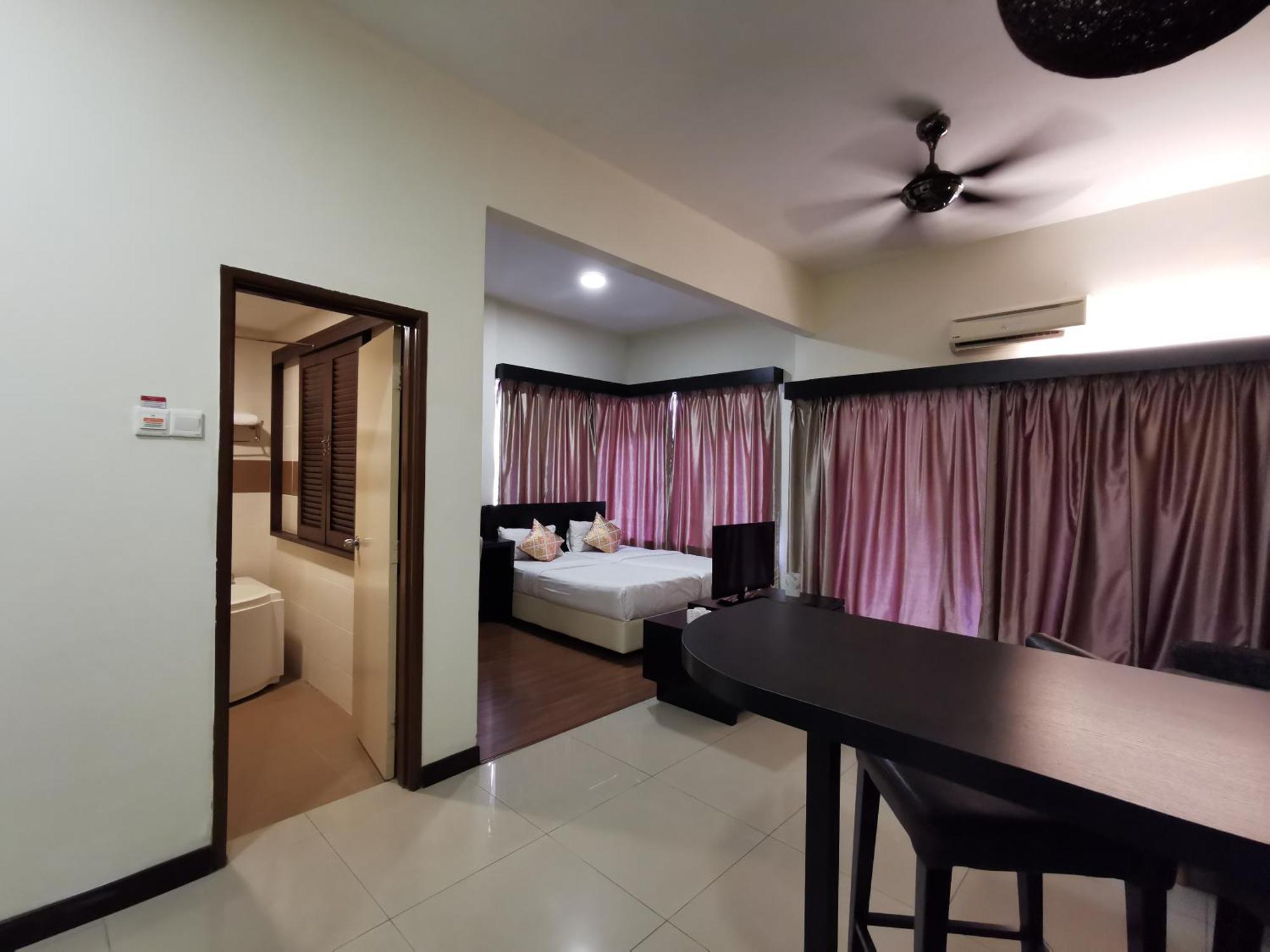 Bayou Lagoon Park Resort Malacca Exteriör bild